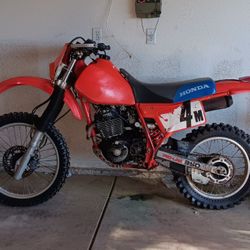 Honda dirt bike