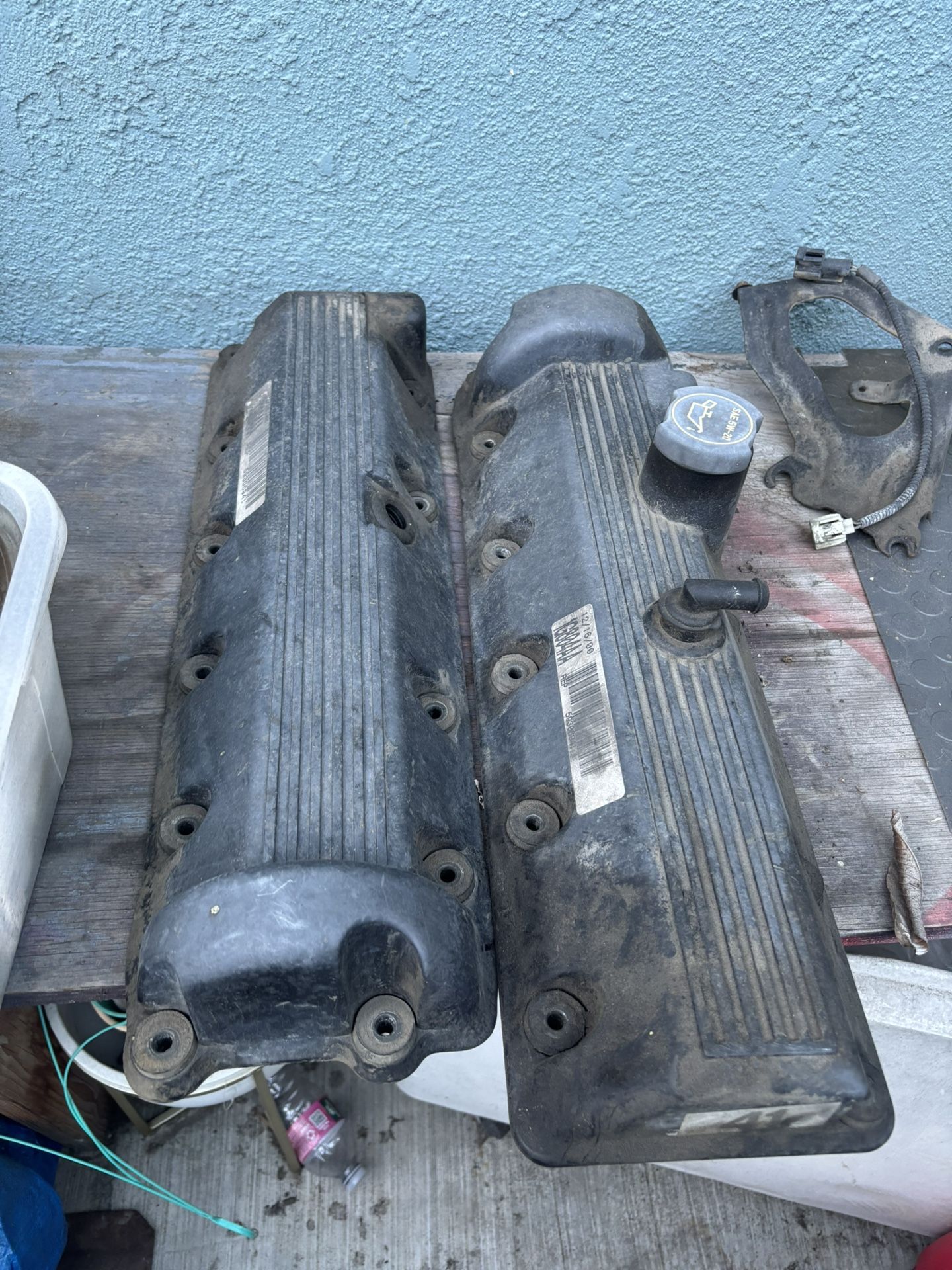 2009 Crown Victoria Valve Cover