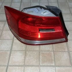 BMW 335xi Pre Lci Headlight 
