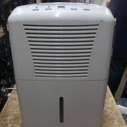 Ge dehimidifier ADEL30lrg2 pre owned 866857-1