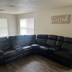 Sectional With Cup holders 