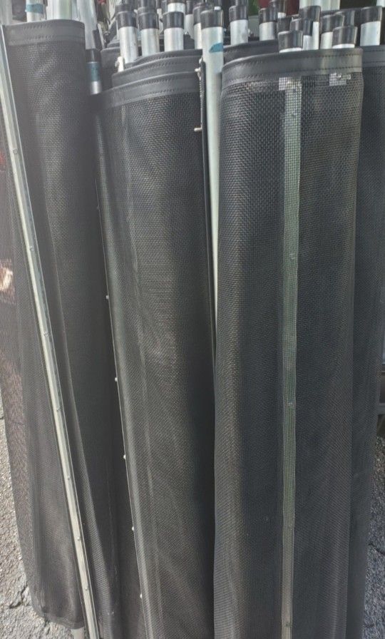 Like New Black Pool Fence 120 Feet Of Fence With Aluminum Poles.