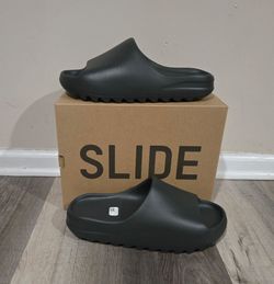 Yeezy Slide Dark Onyx