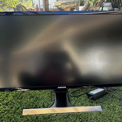 28” SAMSUNG COMPUTER MONITOR 47TH AVE. AND DOBBINS IN LAVEEN