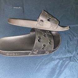 Gucci Slides Women’s 6.5