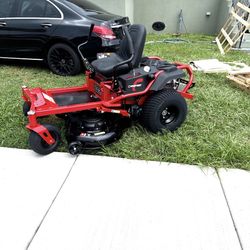 Riding Lawnmower 