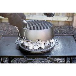 Lodge 12” Cast Iron kickoff Grill for Sale in Seattle, WA - OfferUp