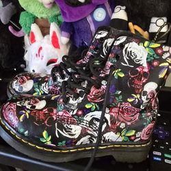 Doc Martin Shoes Size 7