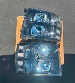 07-13 Chevy Silverado Headlights Faros Calaveras Micas