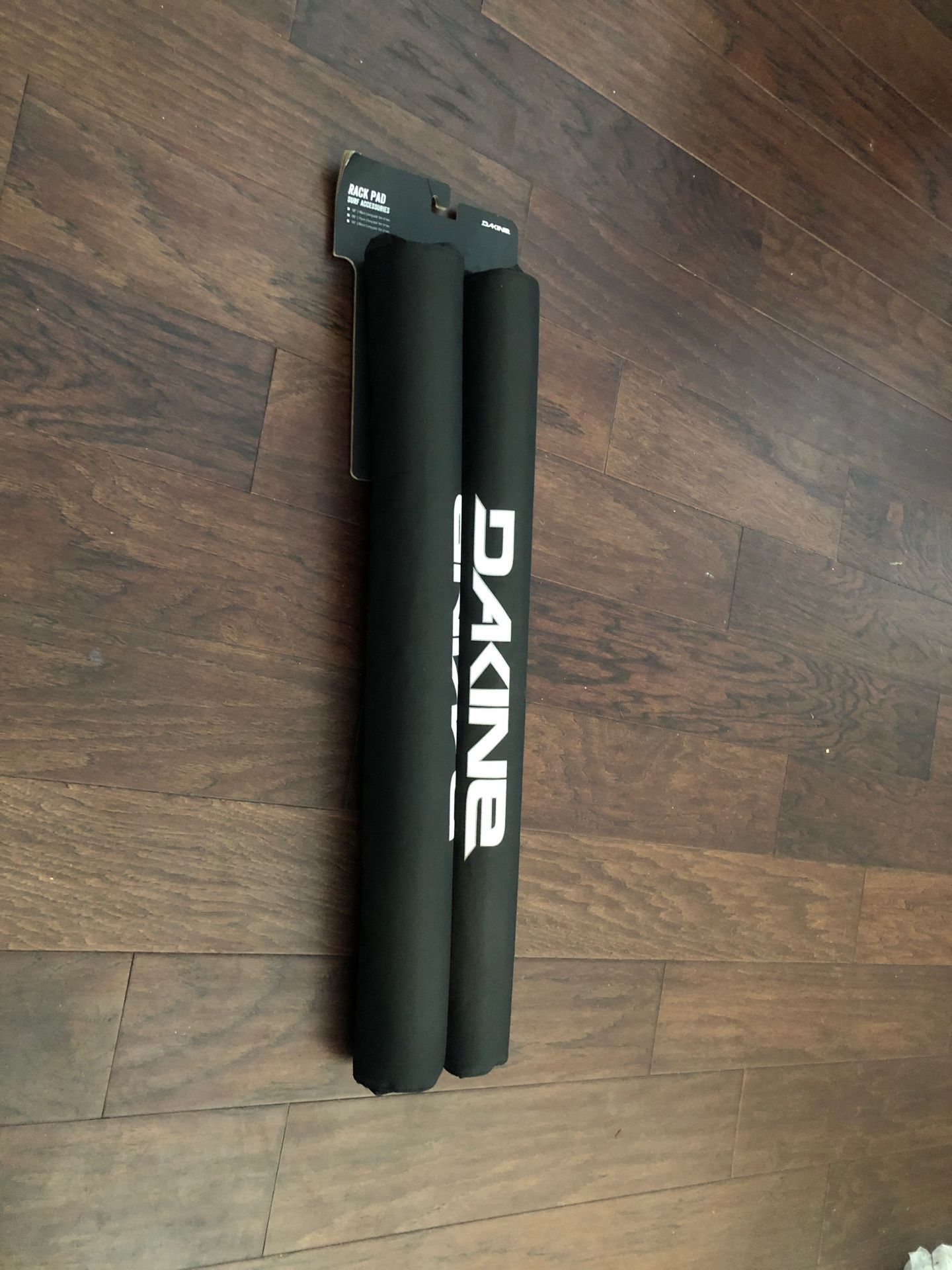 New Dakine 28” long round rack pads