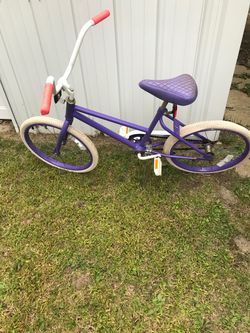 Girl’s purple bike, 16-18 inches ( READ DESCRIPTION)