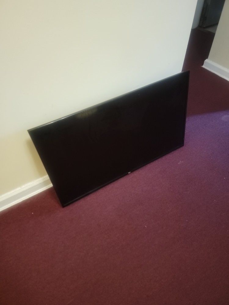 Amazon Fire TV 45 Inch Like New