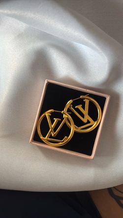 Medium sized hoops