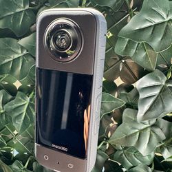 Insta360 X3