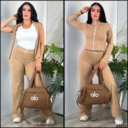 Beautiful women's sports set! 😍✨