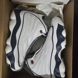 Kids Shoes Size  6.5 Gs AJ1