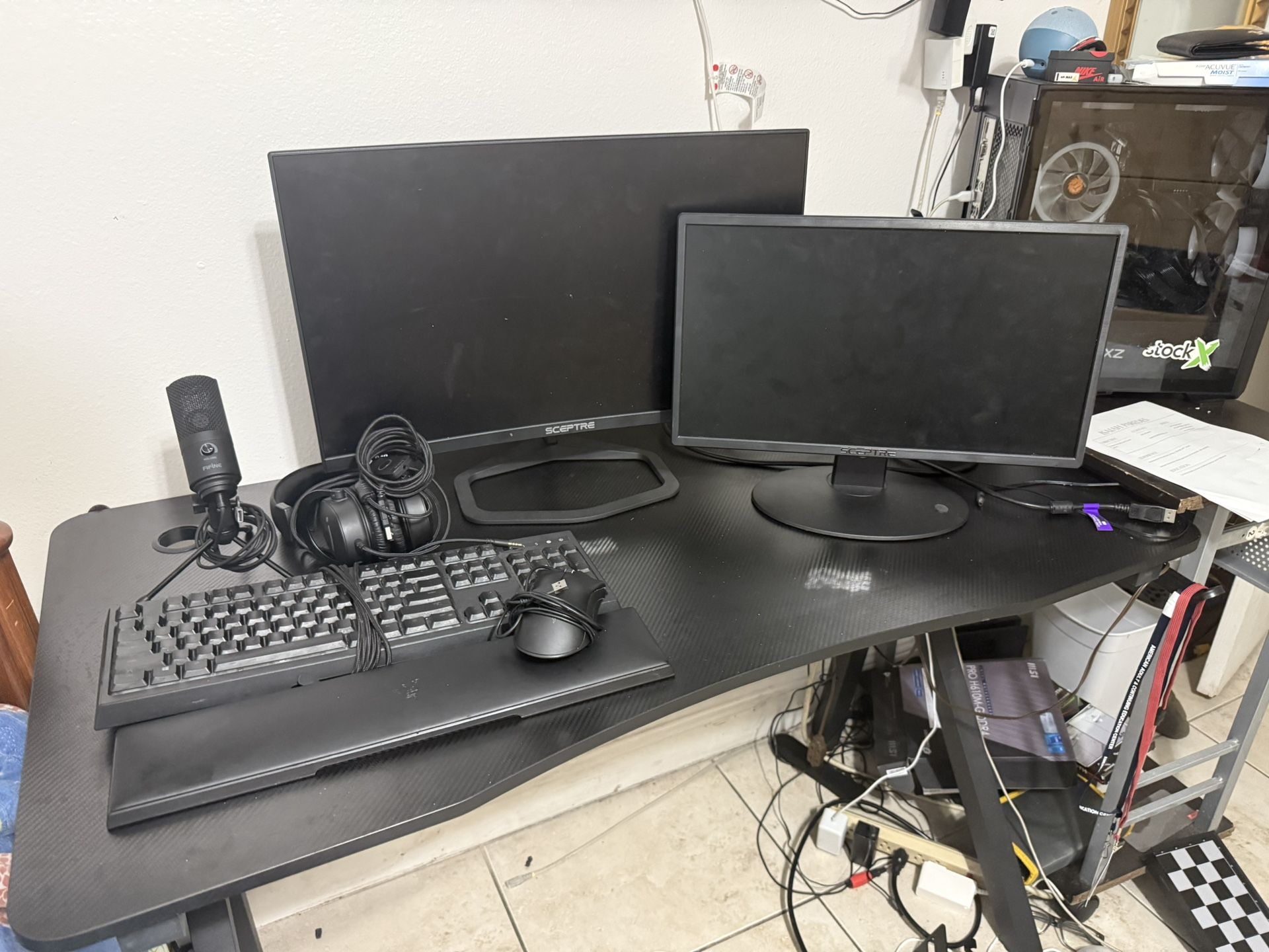 Gaming Computer Setup (DM for anything specific you want)