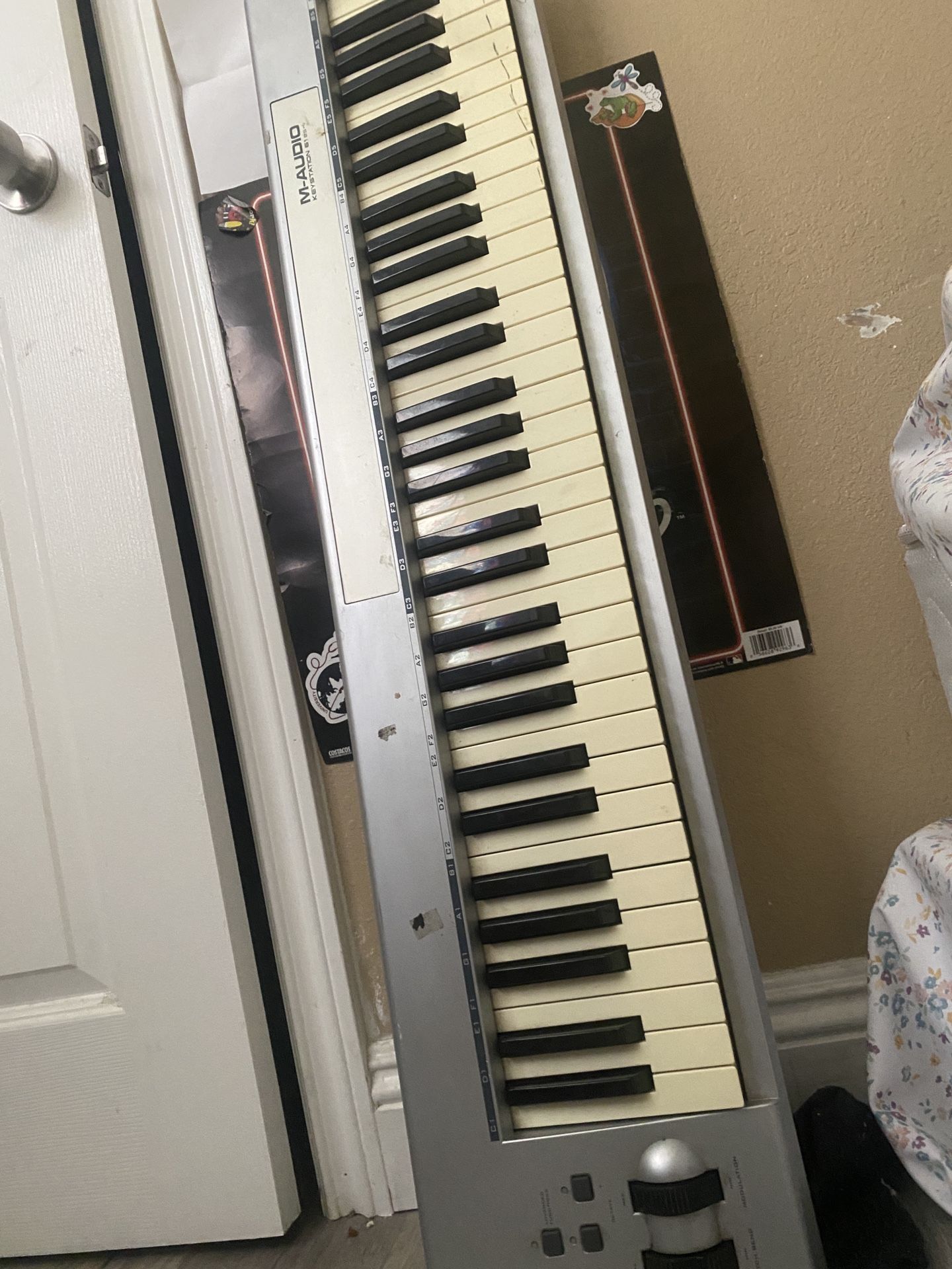 61 Key MIDI Keyboard