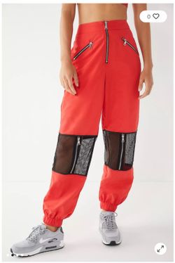 Urban Outfitters. https://offerup.com/redirect/?o=SS5BTQ==.GIA Gwen Pants