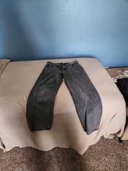 Gray Levi, jeans.