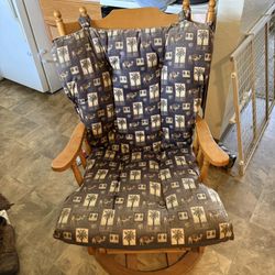 Glider Rocking Chair with swivel base 
