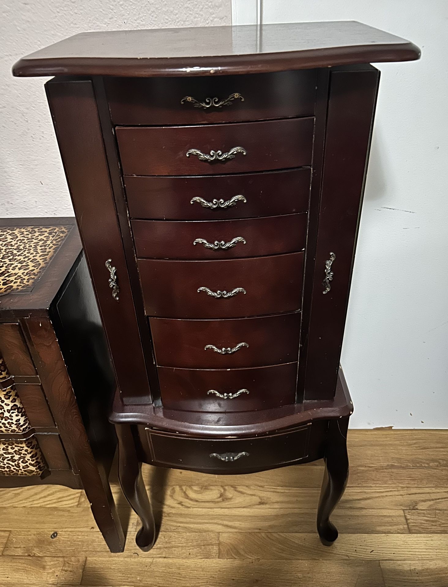 Jewelry Cabinet. Read Description 
