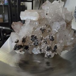 Apophyllite, Stilbite with Hemantite inclusions
