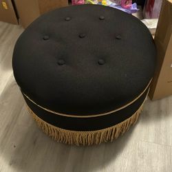 Jennifer Taylor Home Yolanda 24" Round Upholstered Accent Ottoman