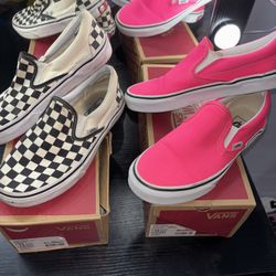 Vans slip on size 5.5 kids , size 7 women’s