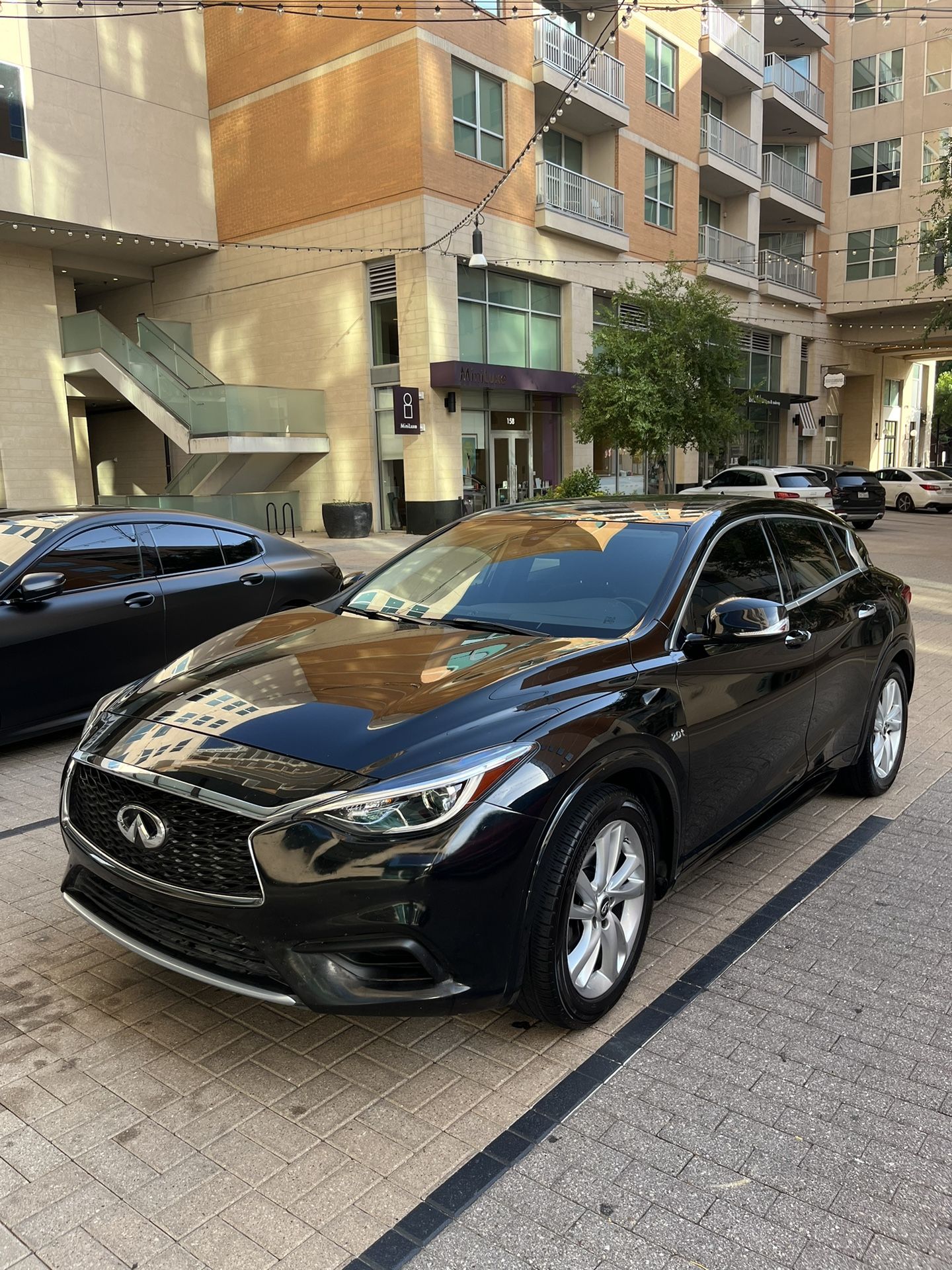 2017 Infiniti Qx30