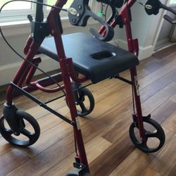 Walker/Wheelchair