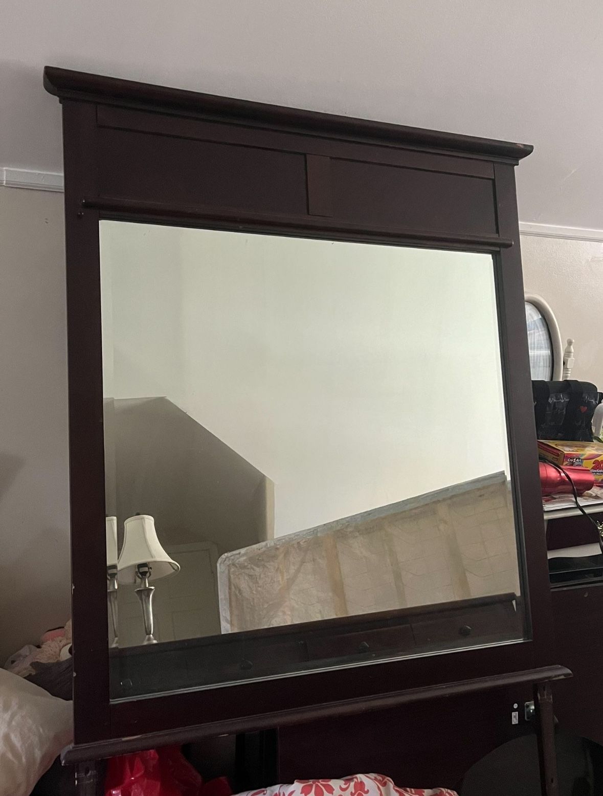 Dresser With Mirror