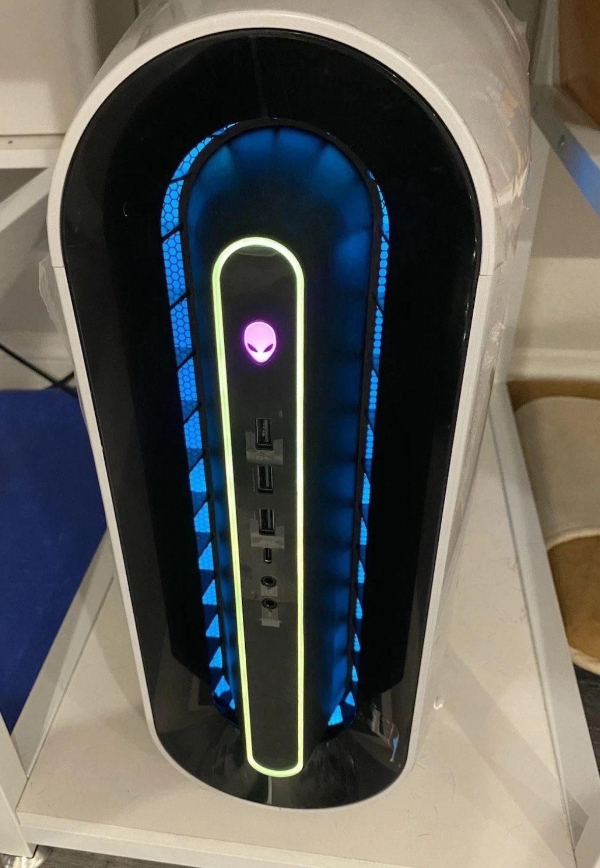 Alienware Aurora Liquid Cooled R10 Ryzen Series