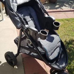 Stroller 