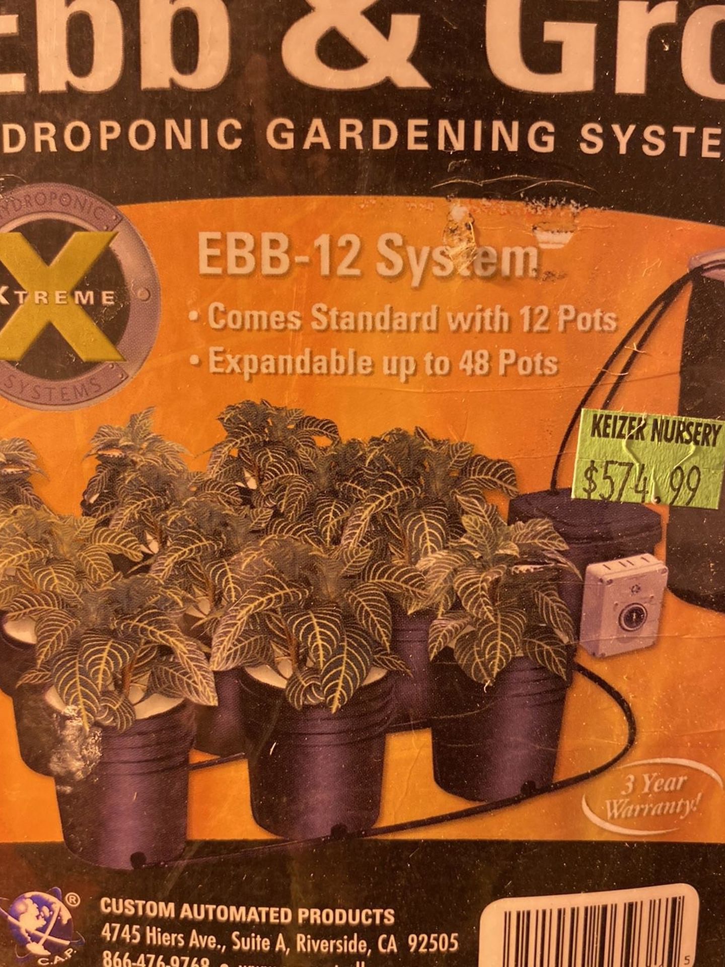 Ebb and gro hydroponic gardening system