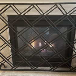 Fireplace screen