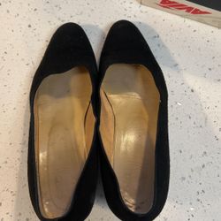 Japanese  Woman’s Shoes