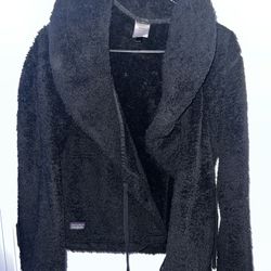 Patagonia Shawl Black Teddy Sherpa Wrap Jacket