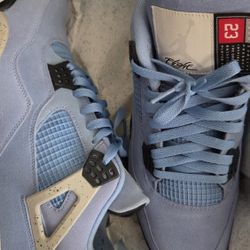 💠 Air Jordan 4 Retro University Blue – Size 13