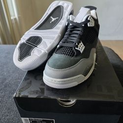 Air Jordan 4 Retro Fear Size 9