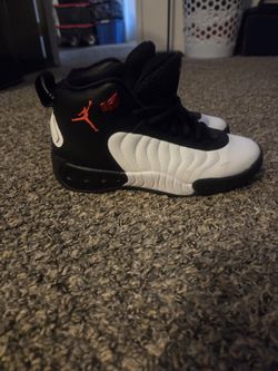 Air Jordan 12 Retro Red/black & White