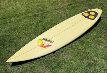 7’-6” Rusty Surfboard, semi-gun 1980s vintage