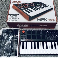 Akai MINI special Edition 