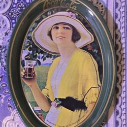 AUTHENTIC COKE COCA COLA 1920  ADVERTISING SERVING TIN TRAY 60-Z