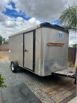 Enclosed Trailer 12x6x6