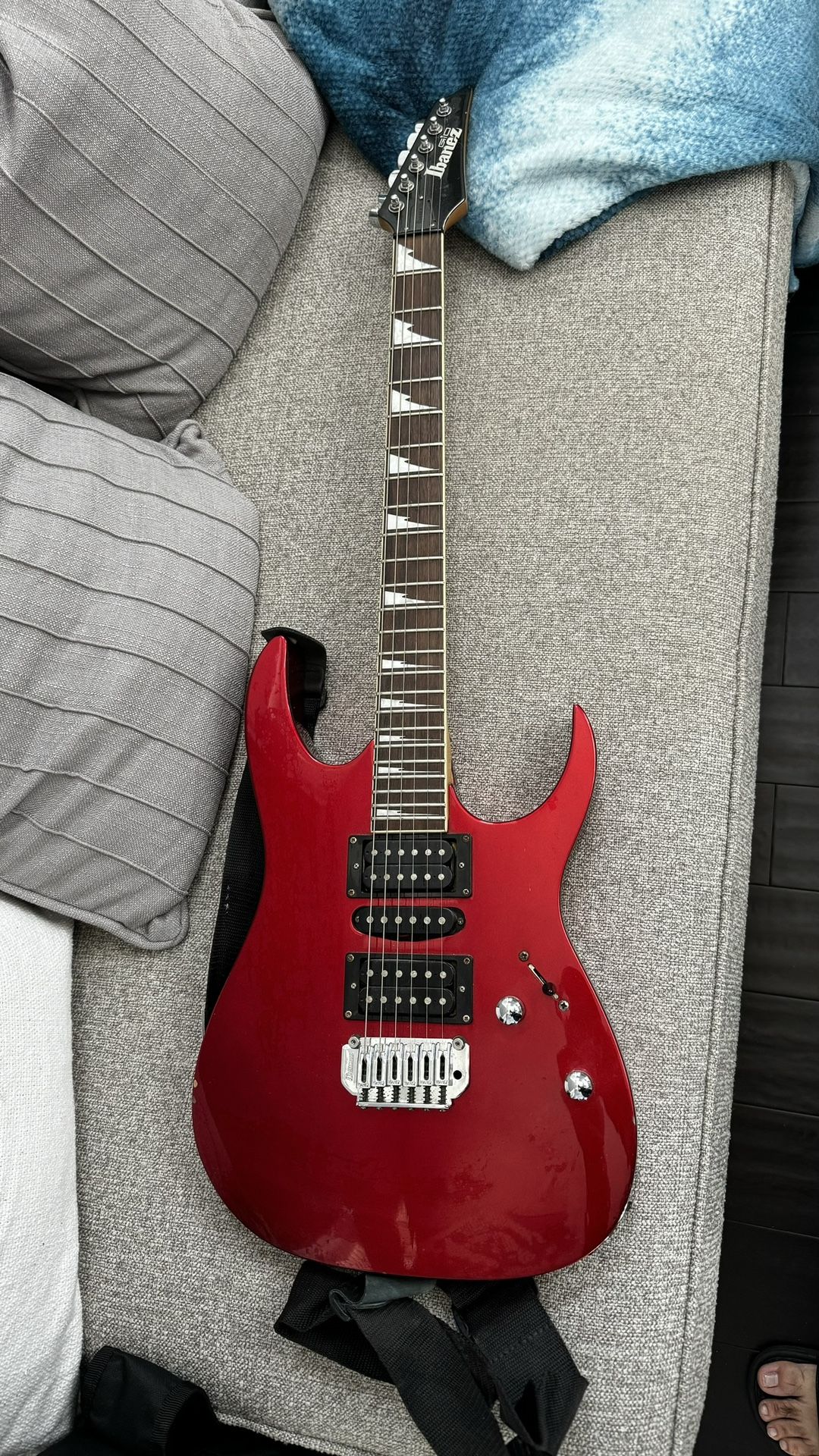 Ibanez N427 Electric Guitar - Red (with Case/Strap)