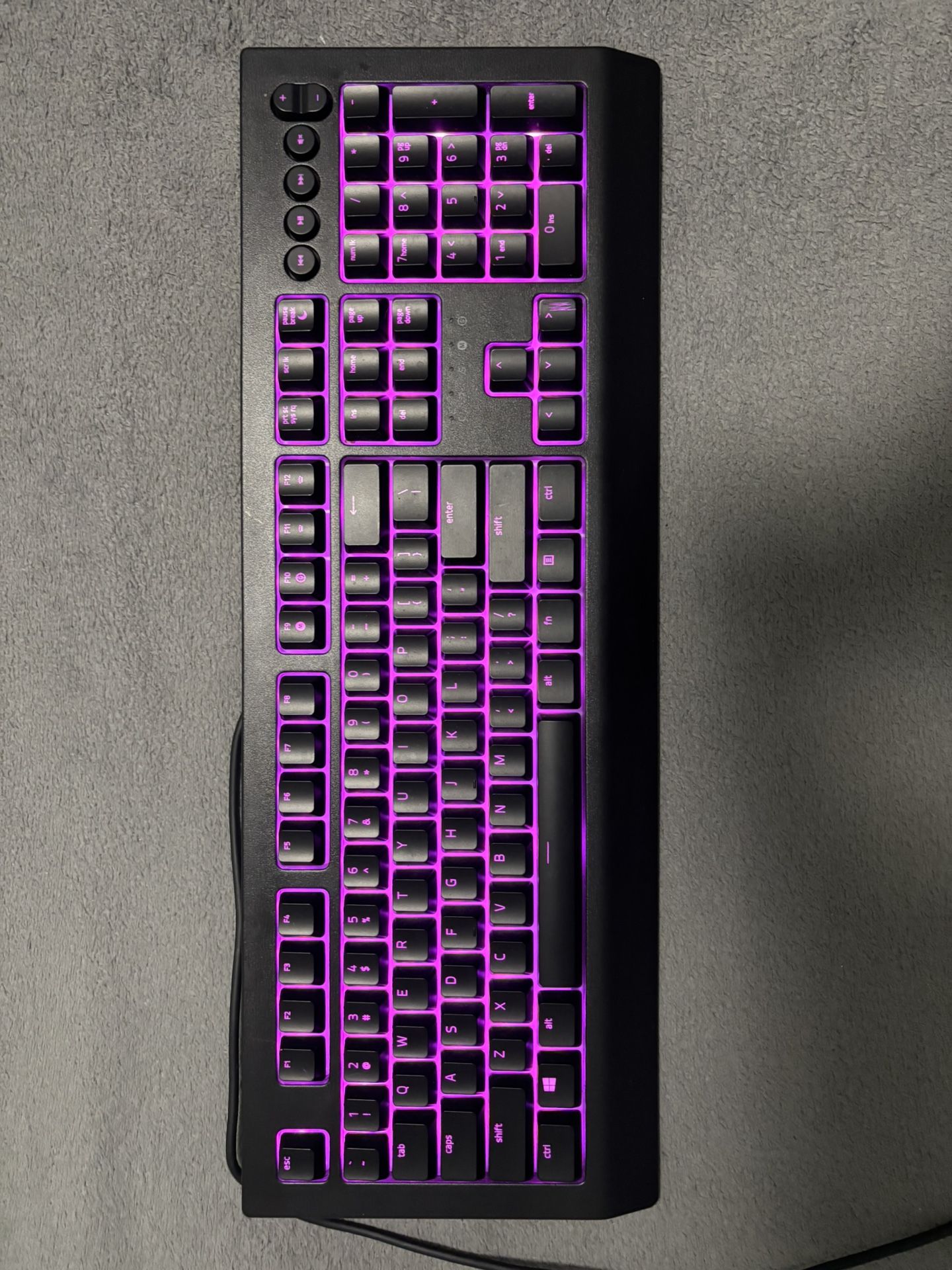 Razer Cynosa V2 LED Keyboard
