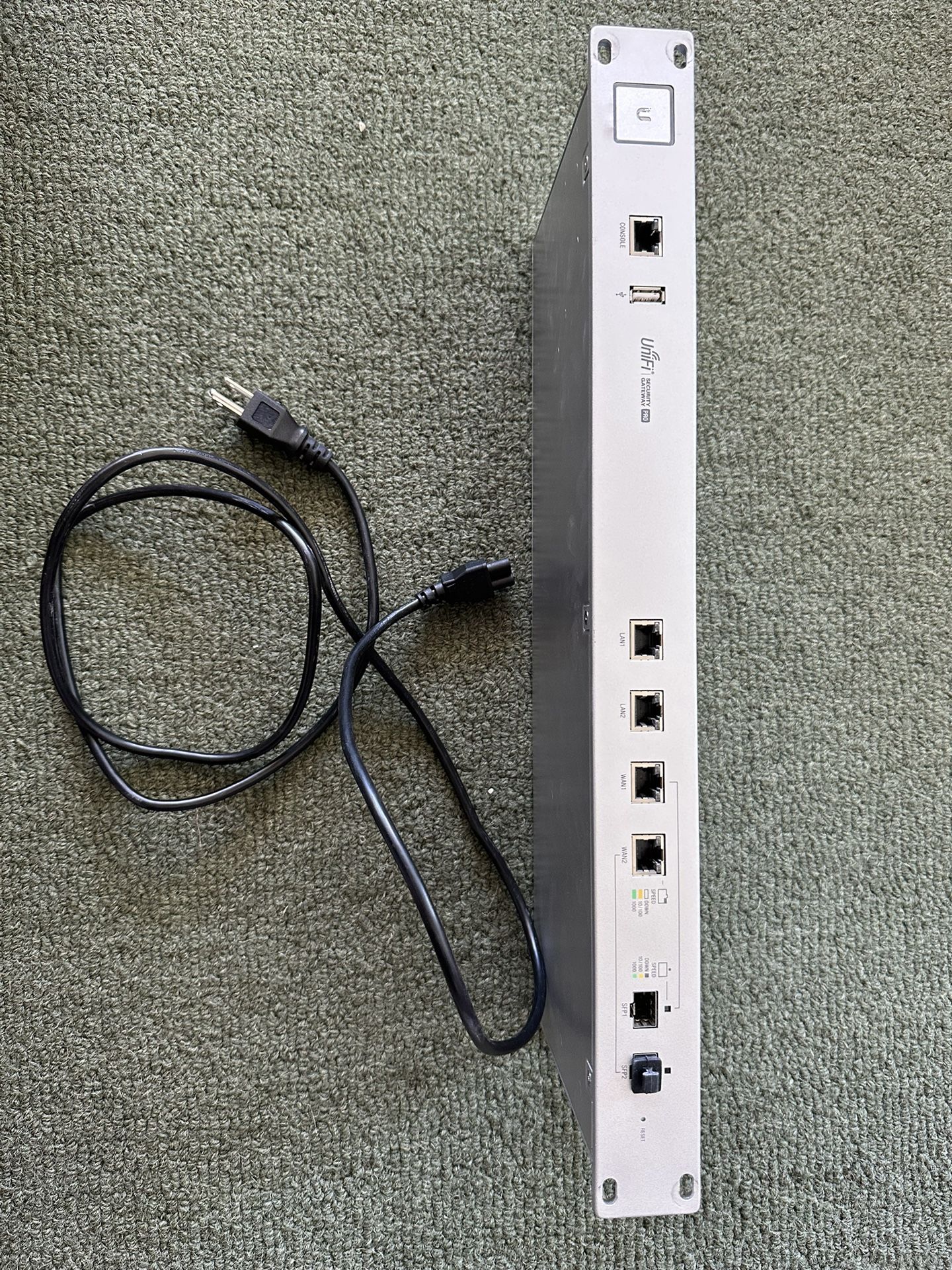 Unifi router (USG-Pro-4)