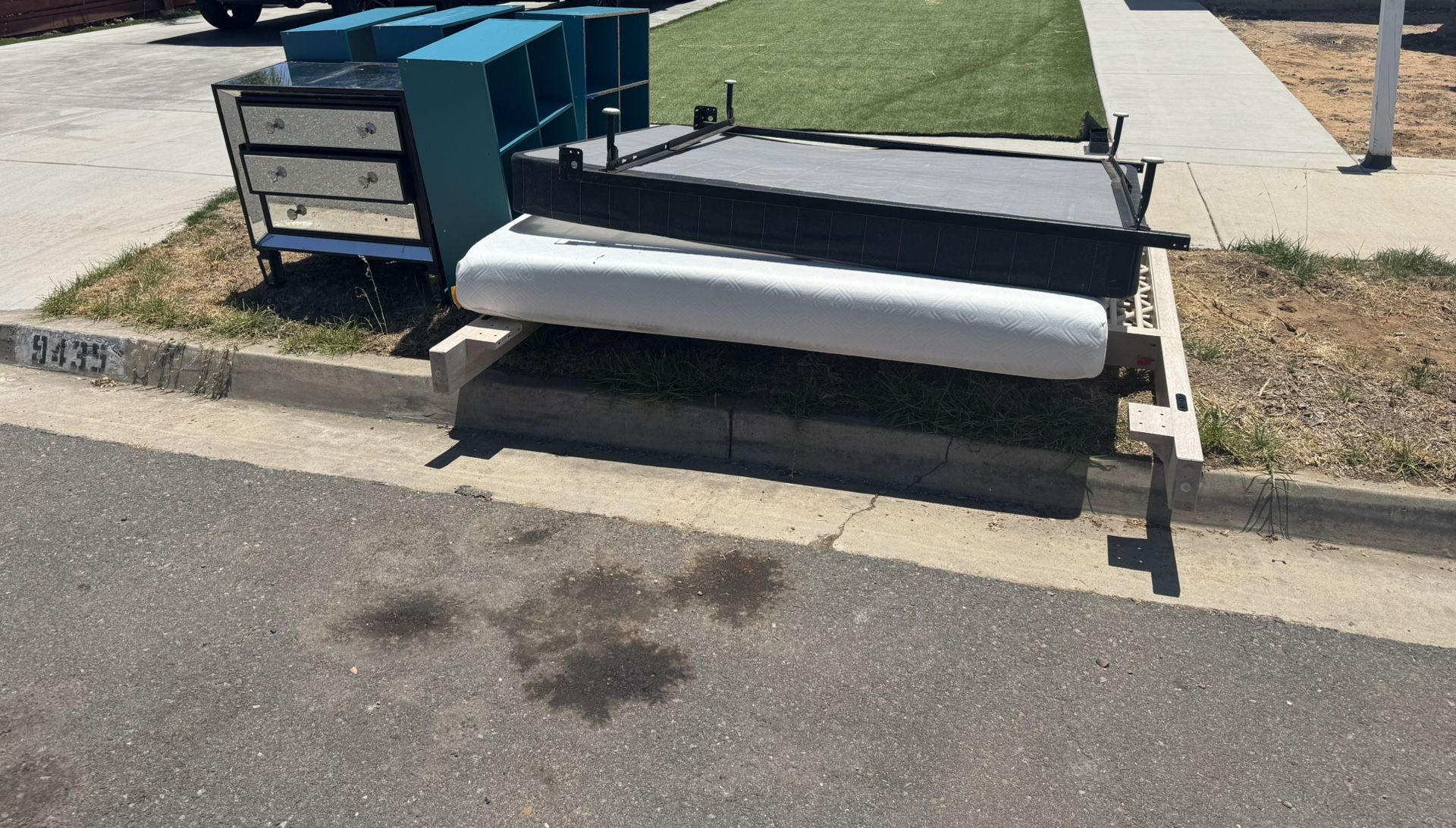 Free Bedroom Stuff