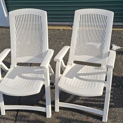 Folding Poolside Chairs